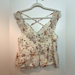 NWT Ditsy Abercrombie floral top